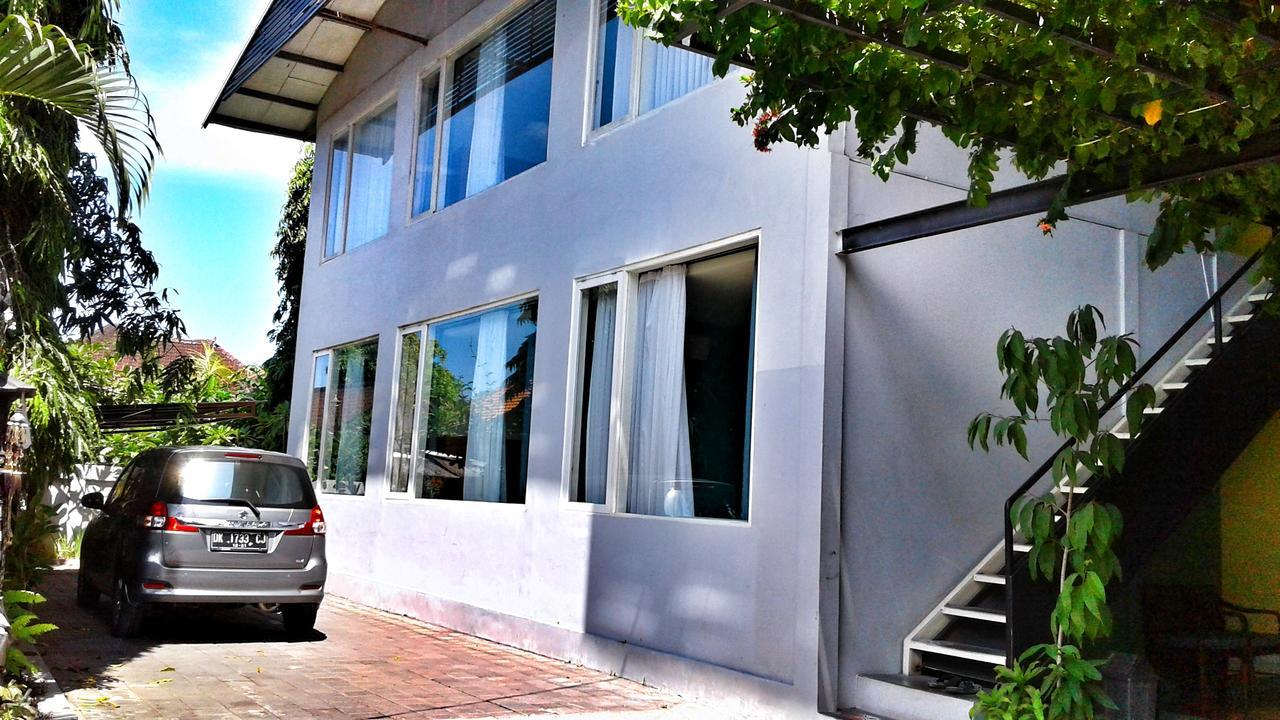 Matta Lodge Kuta Selatan Zewnętrze zdjęcie