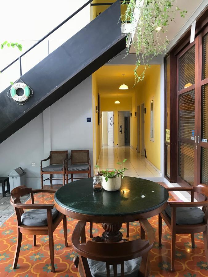 Matta Lodge Kuta Selatan Zewnętrze zdjęcie